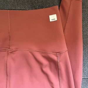 Vuori Studio Pocket Legging